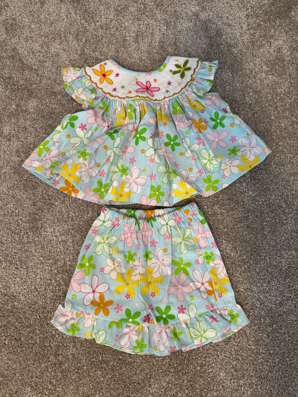 Baby Girls Floral Hand Smocked Short Set - size 3m